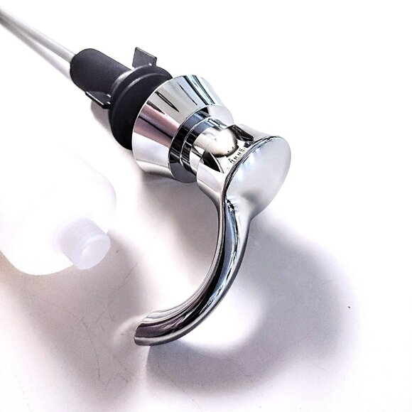 Delta Hazelwood Pull-Down Chrome Kitchen Faucet w/Soap Dispenser ~ NEW! O.B. - Picture 13 of 16